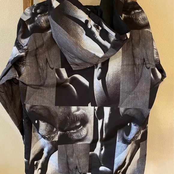 Black and Gray Graphic Hoodie - Picture 3 of 5